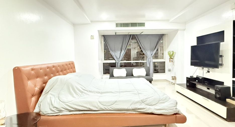 For rent 1 bed condo in Khlong Toei, Bangkok
