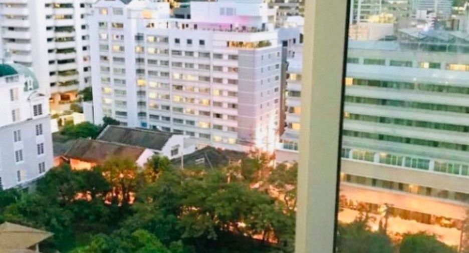 For rent 1 bed condo in Khlong Toei, Bangkok