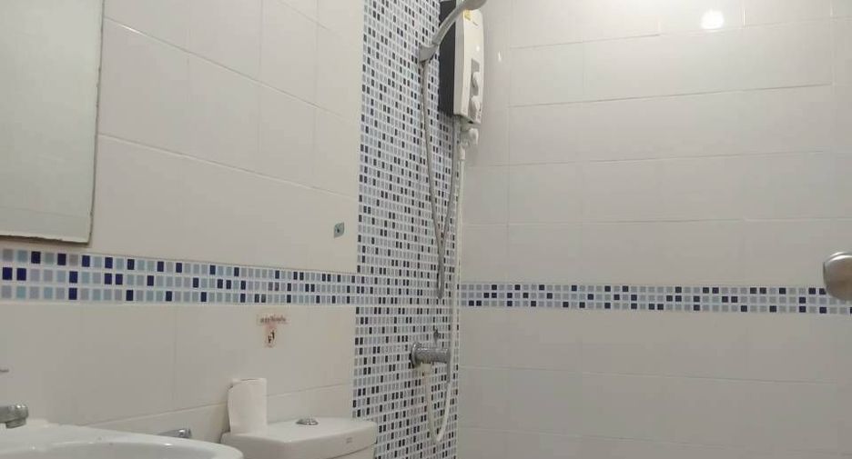 Wohnung zur Miete mit 4 Zimmer in Saphan Sung, Bangkok