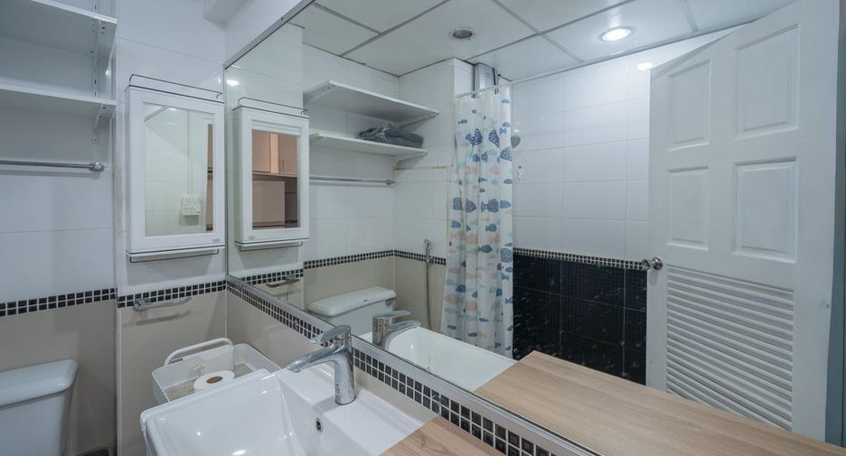 For sale 1 bed condo in Bang Lamung, Chonburi