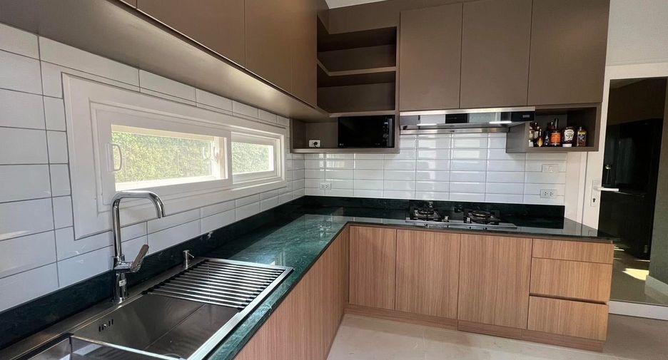 For rent 4 bedrooms house in Mae Rim, Chiang Mai