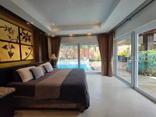 À louer 4 chambres maison à Bang Lamung, Chonburi