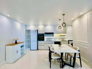 À louer 2 chambres condo à Yan Nawa, Bangkok