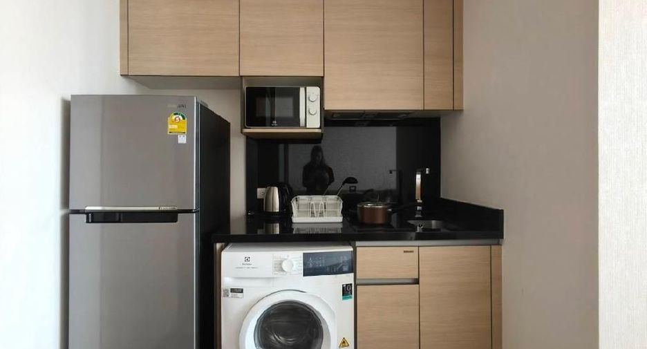 For rent studio condo in Khlong Toei, Bangkok