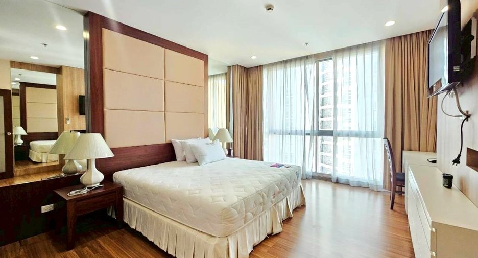 For rent 1 bed condo in Pathum Wan, Bangkok