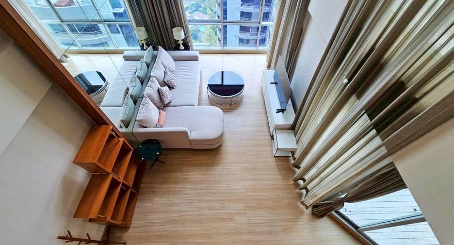 For rent 2 bedrooms condo in Pathum Wan, Bangkok