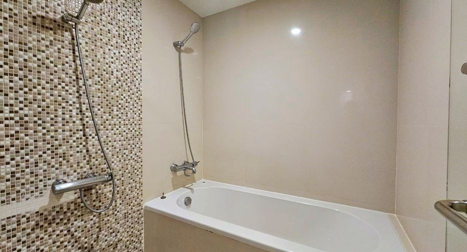 For rent 1 bed condo in Pathum Wan, Bangkok