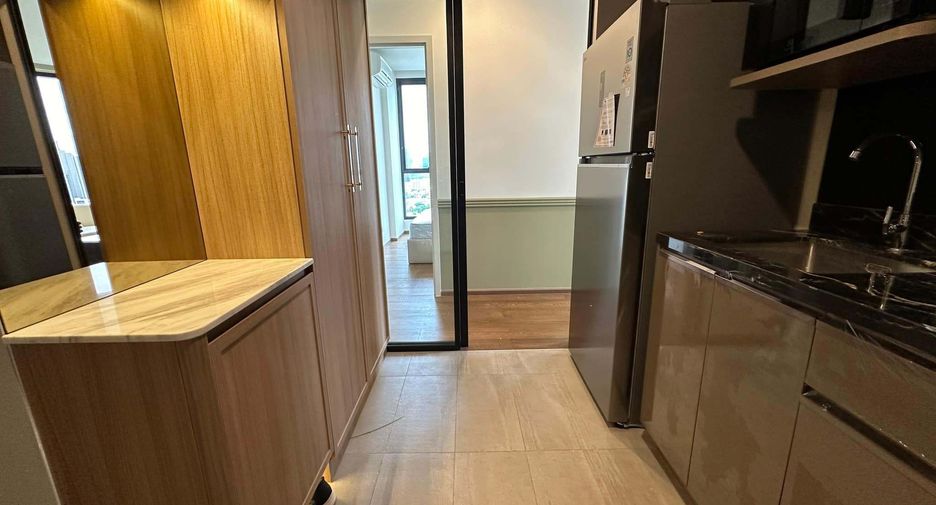 For rent 2 bedrooms condo in Khlong Toei, Bangkok