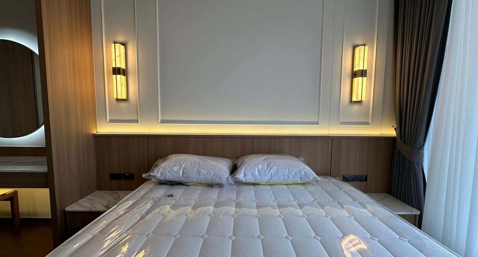 For rent 2 bedrooms condo in Khlong Toei, Bangkok