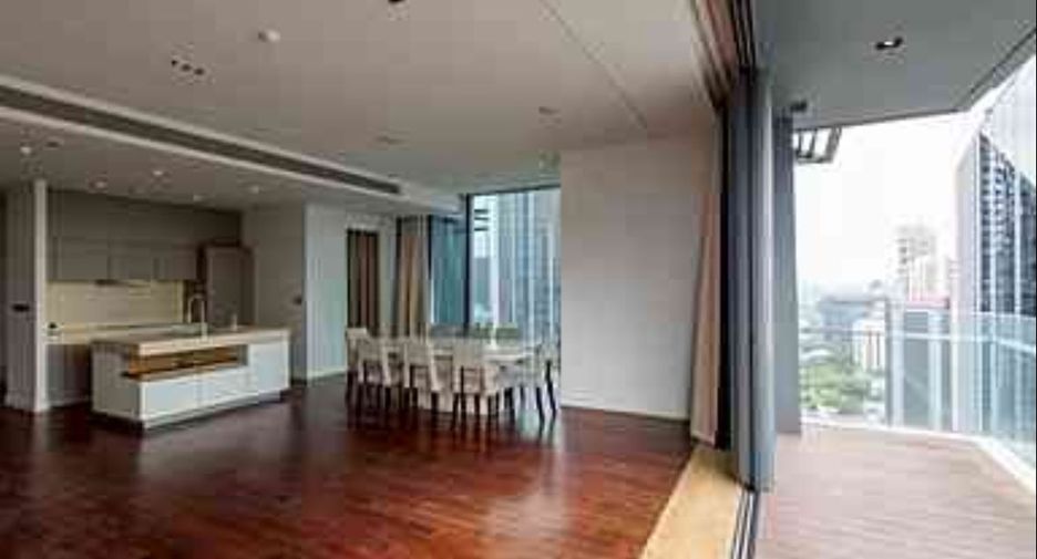 ให้เช่า 3 ห้องนอน คอนโด ใน คลองเตย, กรุงเทพฯ