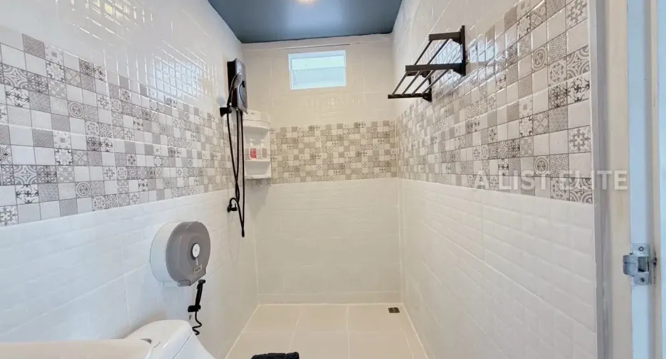 For rent 4 bedrooms house in Bang Lamung, Chonburi