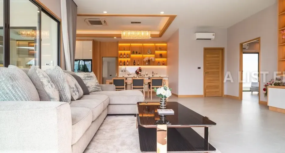 For rent 4 bedrooms house in Bang Lamung, Chonburi