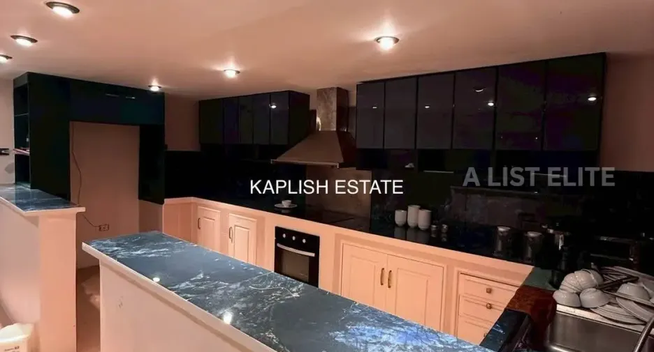 For rent 5 bedrooms house in Bang Lamung, Chonburi