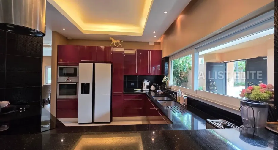 For rent 4 bedrooms house in Bang Lamung, Chonburi