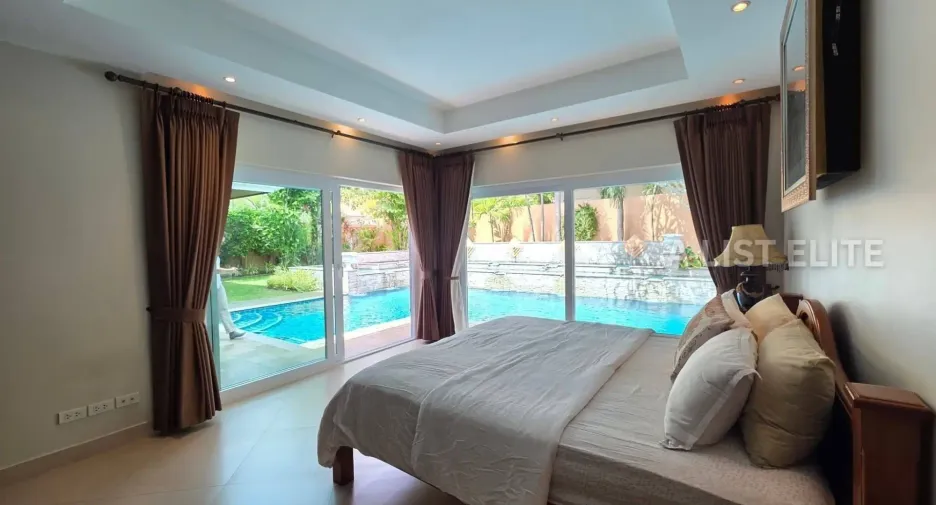 For rent 4 bedrooms house in Bang Lamung, Chonburi