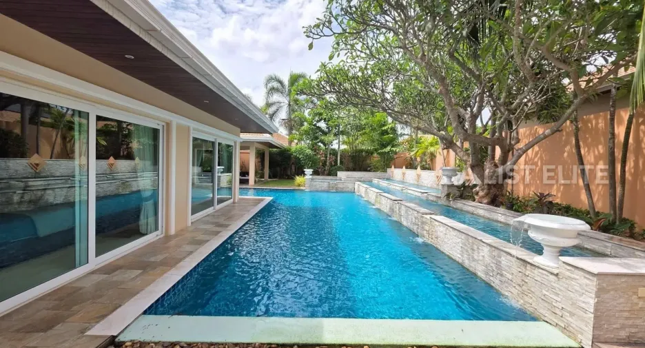 For rent 4 bedrooms house in Bang Lamung, Chonburi