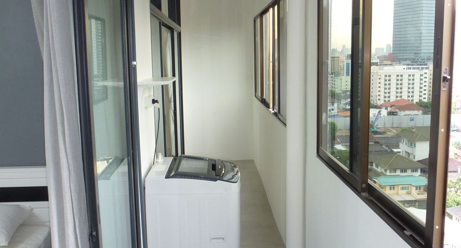 For sale and for rent 1 bed condo in Huai Khwang, Bangkok