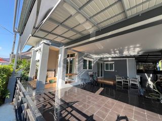 Casa en alquiler de 3 habitaciones en Bang Saray, Pattaya