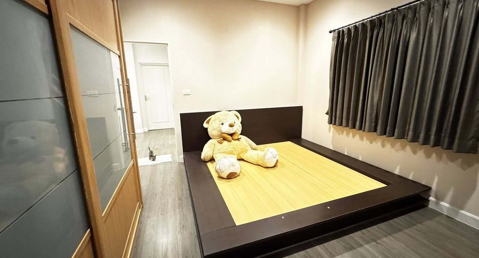 For rent 4 bedrooms house in Saphan Sung, Bangkok