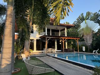 Villa zum Kauf und zur Miete mit 4 Zimmer in Bang Lamung, Chonburi