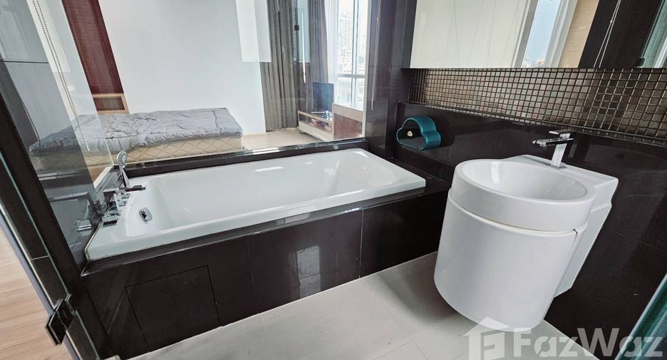 For rent 2 bedrooms condo in Phaya Thai, Bangkok