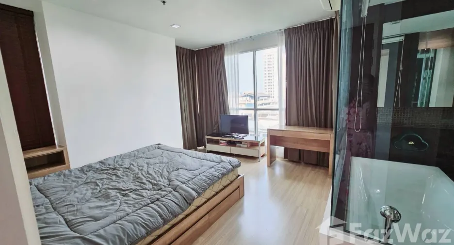 For rent 2 bedrooms condo in Phaya Thai, Bangkok