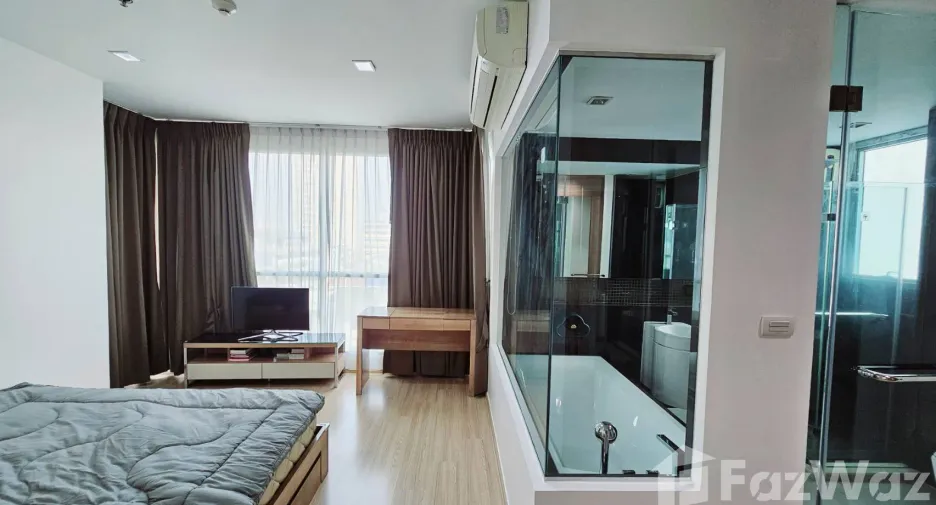 For rent 2 bedrooms condo in Phaya Thai, Bangkok