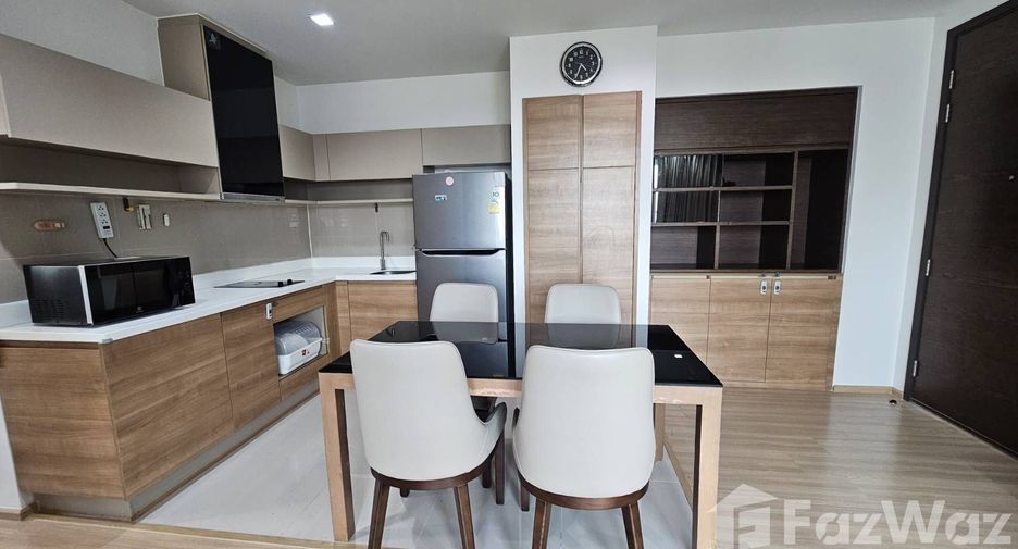 For rent 2 bedrooms condo in Phaya Thai, Bangkok