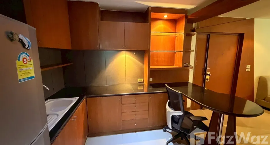 For sale and for rent 2 bedrooms condo in Yan Nawa, Bangkok
