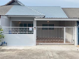 For sale 2 bedrooms townhouse in Bang Lamung, Chonburi
