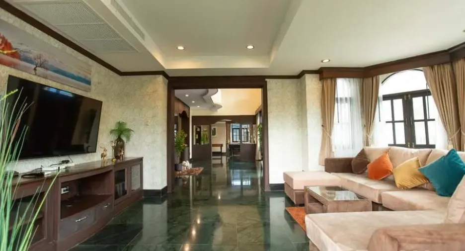 Villa en venta y en alquiler de 7 habitaciones en Mueang Krabi, Krabi