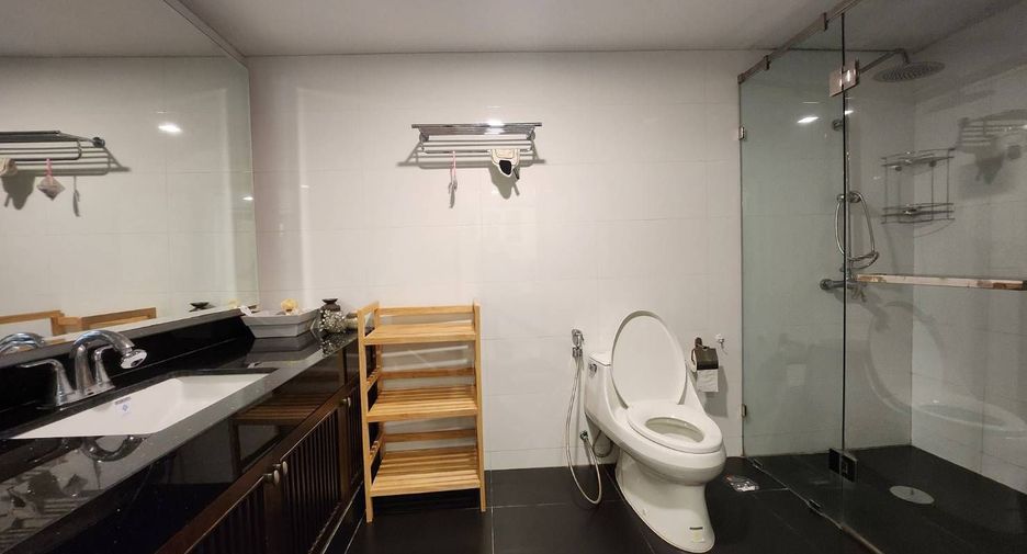 Wohnung zum Kauf und zur Miete mit 2 Zimmer in Bang Rak, Bangkok