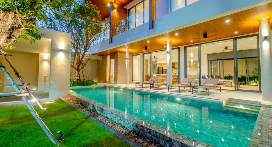 For sale 3 bedrooms villa in Mueang Phuket, Phuket