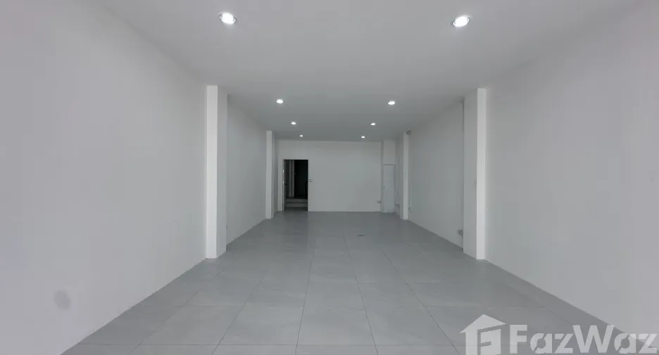 For rent 4 bedrooms retail Space in Kathu, Phuket