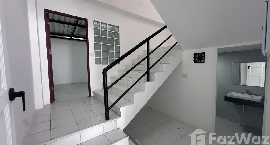 For rent 4 bedrooms retail Space in Kathu, Phuket