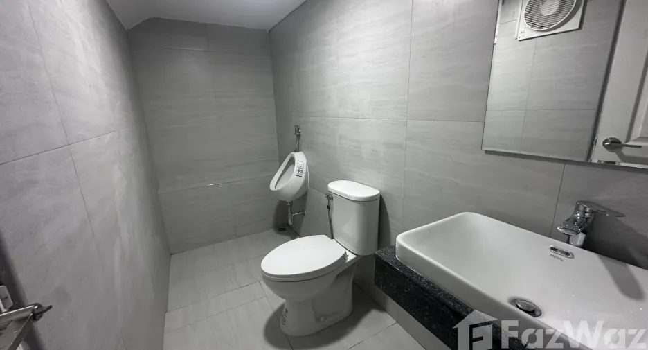 For rent 4 bedrooms retail Space in Kathu, Phuket