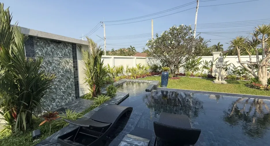 For sale 3 bedrooms villa in Pran Buri, Prachuap Khiri Khan