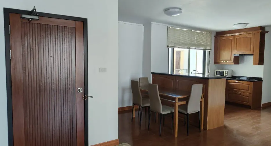 For sale and for rent 2 bedrooms condo in Sathon, Bangkok