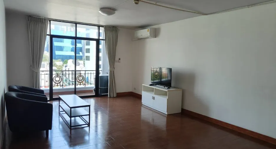 For sale and for rent 2 bedrooms condo in Sathon, Bangkok