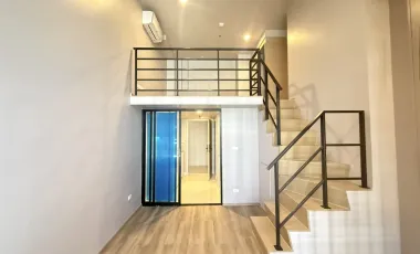 For sale 1 bed condo in Khlong Toei, Bangkok