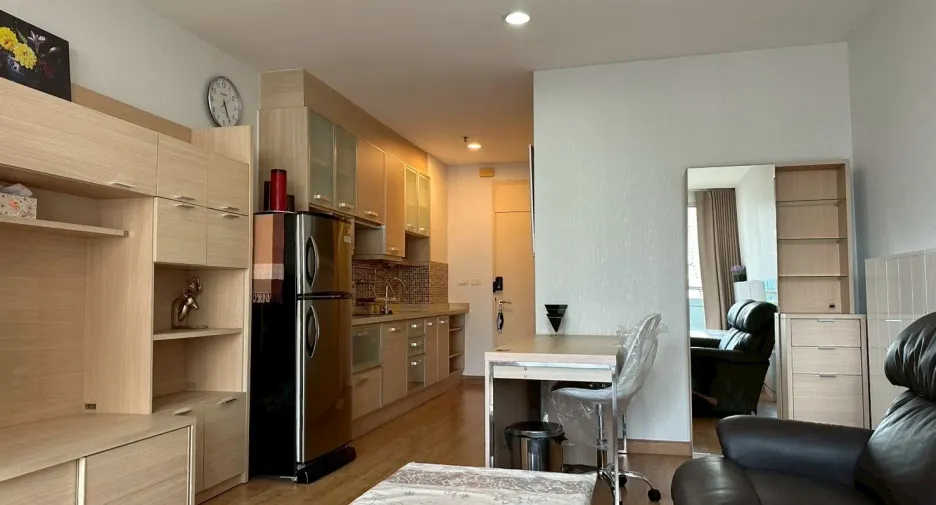 For rent studio condo in Bang Rak, Bangkok