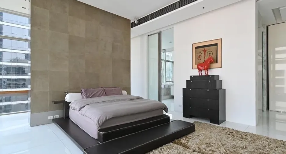 For sale 3 bedrooms condo in Sathon, Bangkok