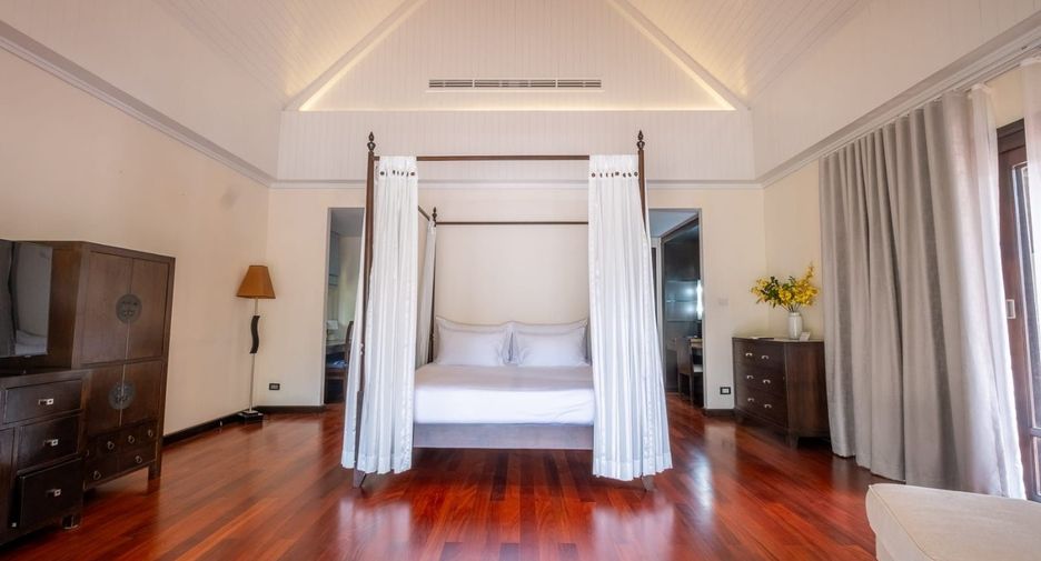 For rent 5 bedrooms villa in Thalang, Phuket