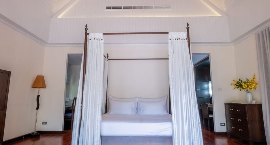 For rent 5 bedrooms villa in Thalang, Phuket