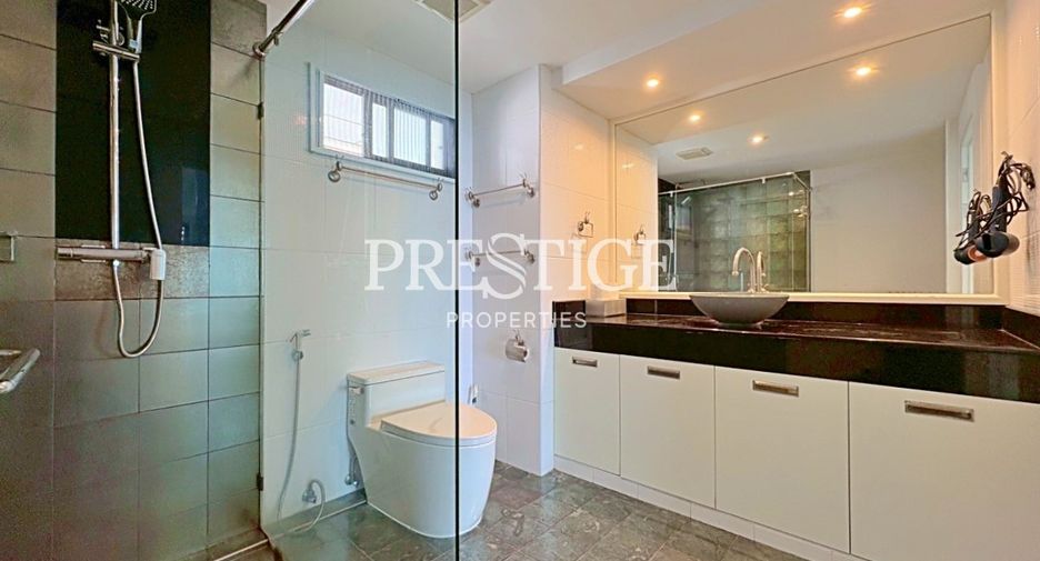 For rent 1 bed condo in Pratumnak, Pattaya