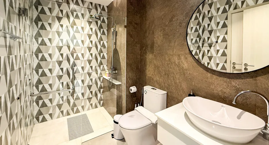 For rent 2 bedrooms condo in Thalang, Phuket