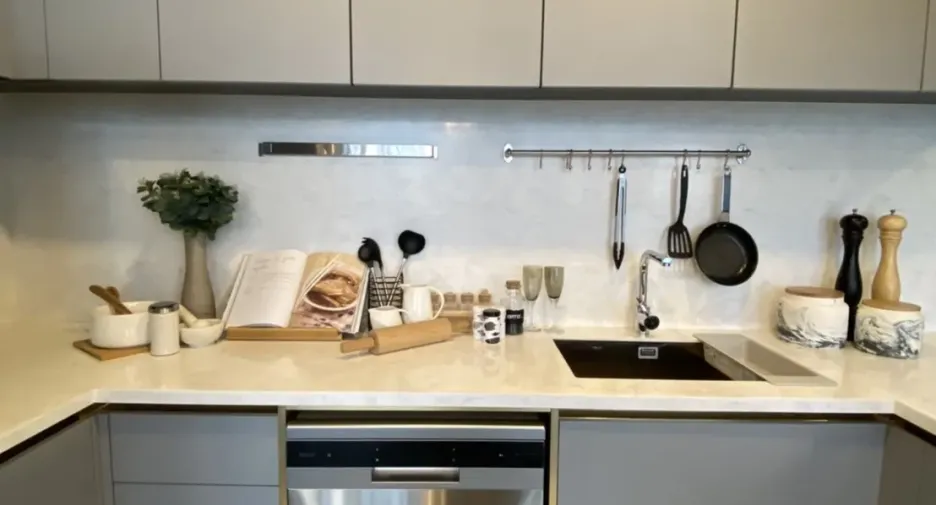 Condo en alquiler de 2 habitaciones en Khlong Toei, Bangkok