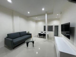 For rent 3 ベッドルーム townhouse in Bang Na, Bangkok