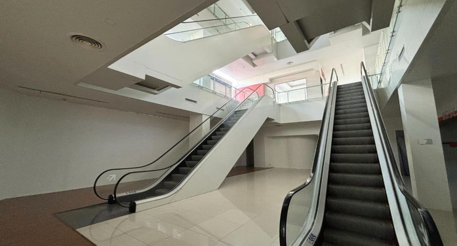 For rent office in Huai Khwang, Bangkok