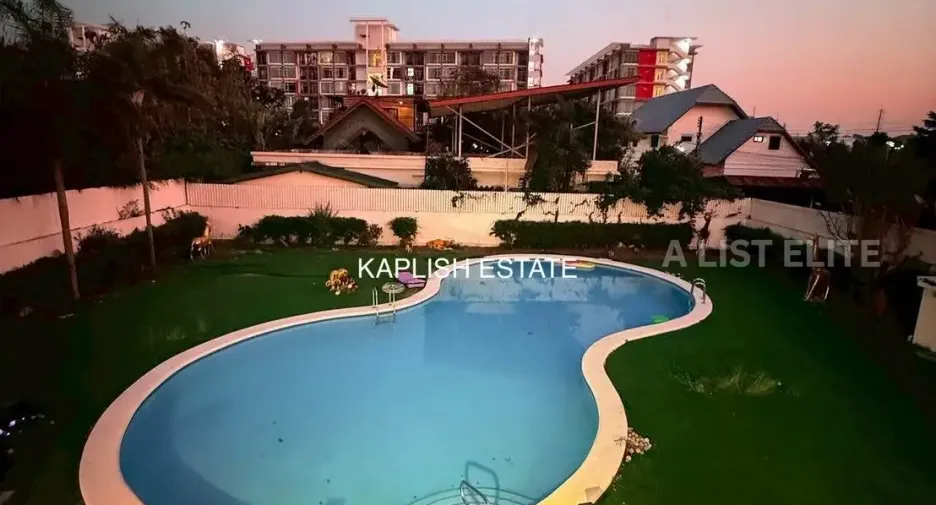 Haus zur Miete mit 5 Zimmer in Bang Lamung, Chonburi